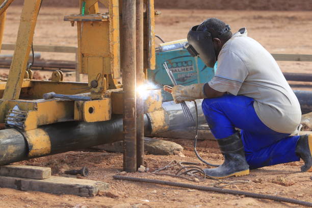 weld, safety, welding, protection, spark, factory, gas, welding wire, smoke, industry, manufactures, skills, burnings, gases, welders, plasmas, sparks, electricities, weldings, heats, technologies, welder, gloves, technology, industrial , helmet, builder, reinforcement, worker, metal, iron, tool, construct, job, project, construction site, machinery, built, architecture, hydraulic, build, work, heavy, steel, engineering, piling, structure, machine, construction